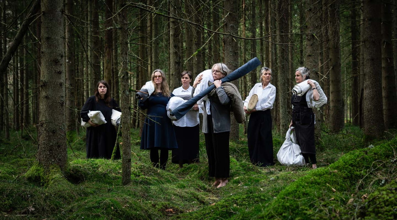 "Något om det vi bär – och om det som burits av dem innan oss" Arvbetagelse i Sjuhäradsbygden. Foto: Amelia Finngåård © Arvbetagelse