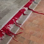 Begränsad gränslöshet, Svärta kyrka Nyköping 2018, väv och broderi 1392 x 33 cm, c Margareta Danhard