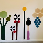 Skiss i skogen 3, virkade och sydda objekt Tarika Lennerbjörk