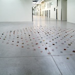 Tråden som bär, hårda och mjuka material 2003 © Britta Carlström