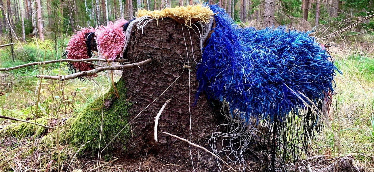 Rya för skogen, 2022. Vävd rya. © Elizabet Christiansson