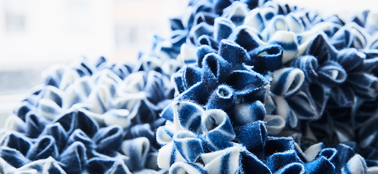 Apsara 2016. Arashi shibori på vävt ylletyg. Foto: Per Englund ⓒ My Holmberg